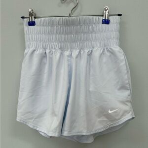 Nike One Women's Dri-FIT Ultra High-Waisted 3" Brief-Lined Shorts Blue Tint SM